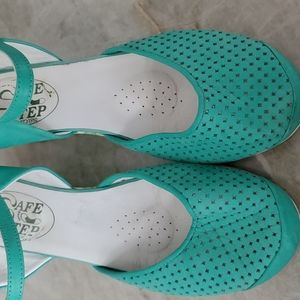 Genuine leather platforms